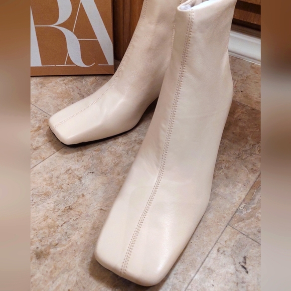 Zara Leather Booties - Picture 4 of 4